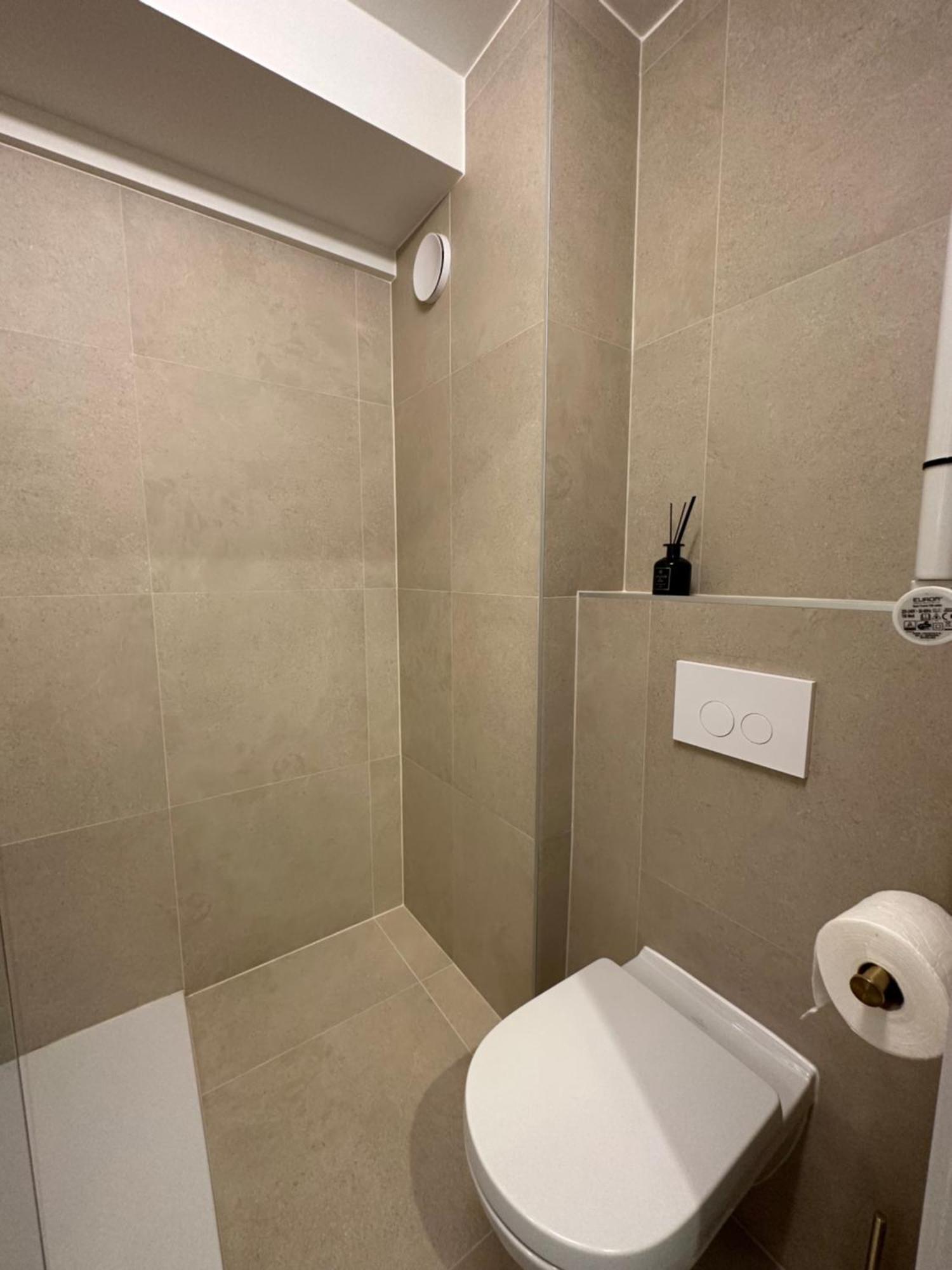 Studio F - 2 Personen - Op 250M Van De Zee Oostende Bagian luar foto